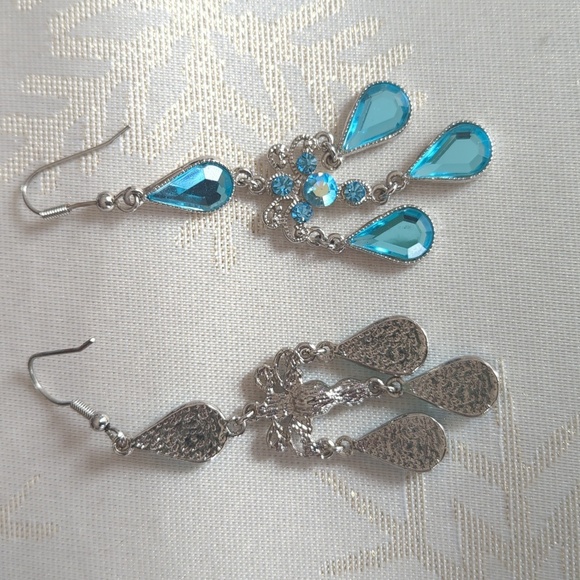 Free With Purchase Elegant Silver and Blue Teardrop Earrings - Picture 2 of 2